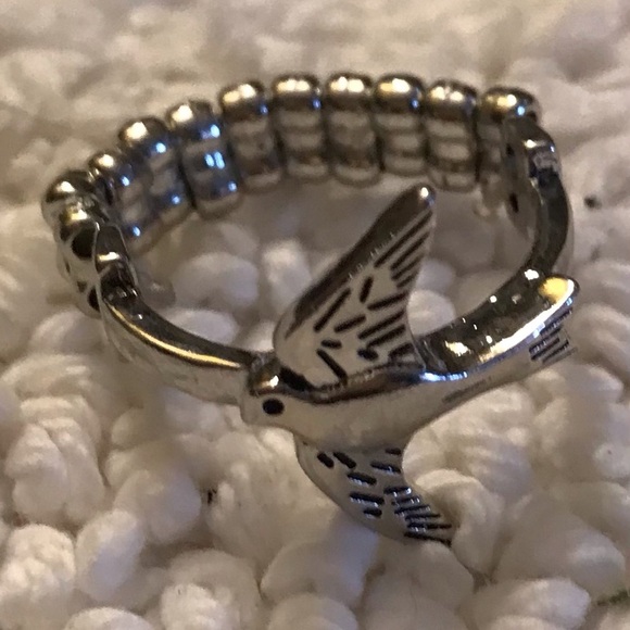 Set of 7 Beautiful Stretch Rings - Picture 4 of 8